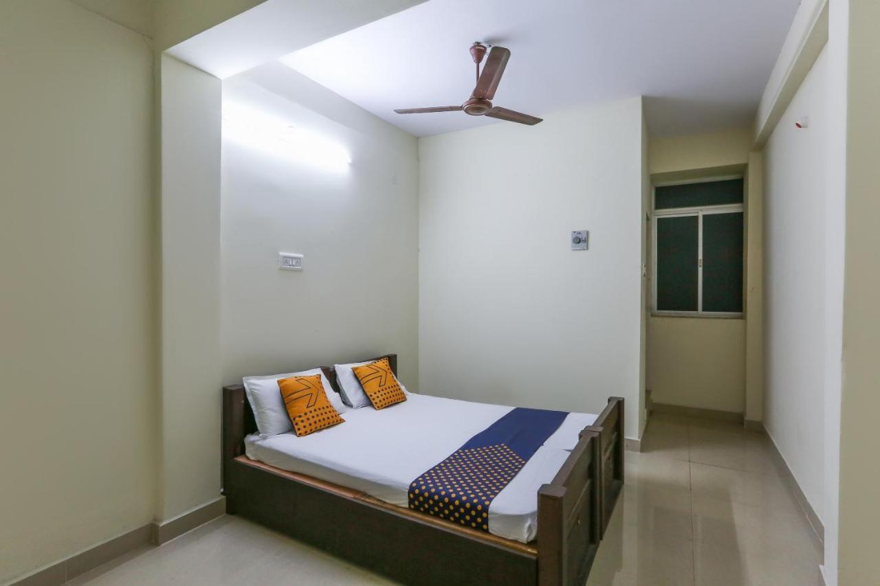 Spot On 63050 Kag Rooms Guduvancheri Room photo