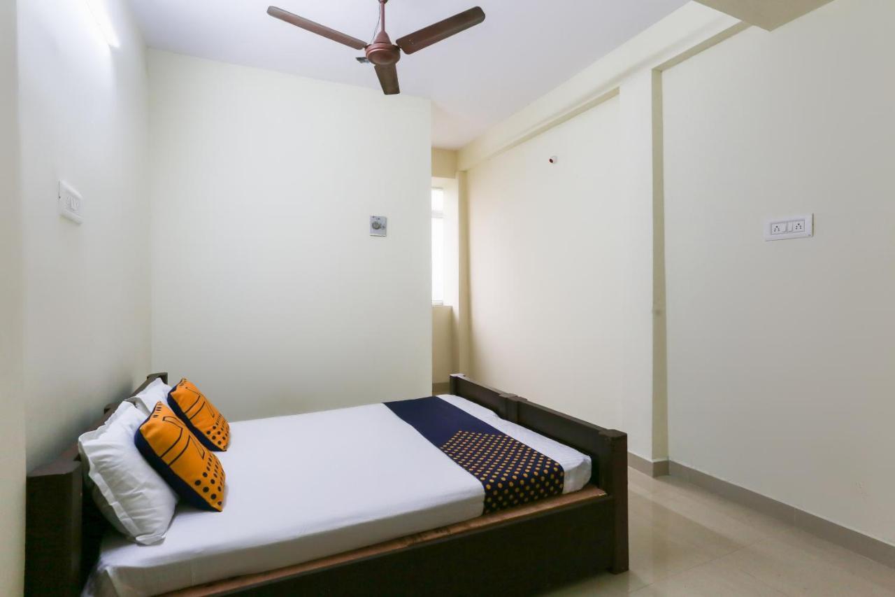 Spot On 63050 Kag Rooms Guduvancheri Exterior photo